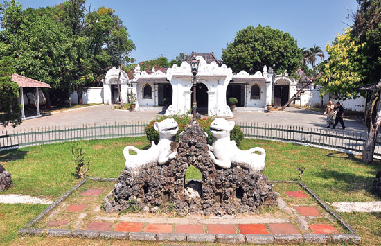 keraton kasepuhan cirebon