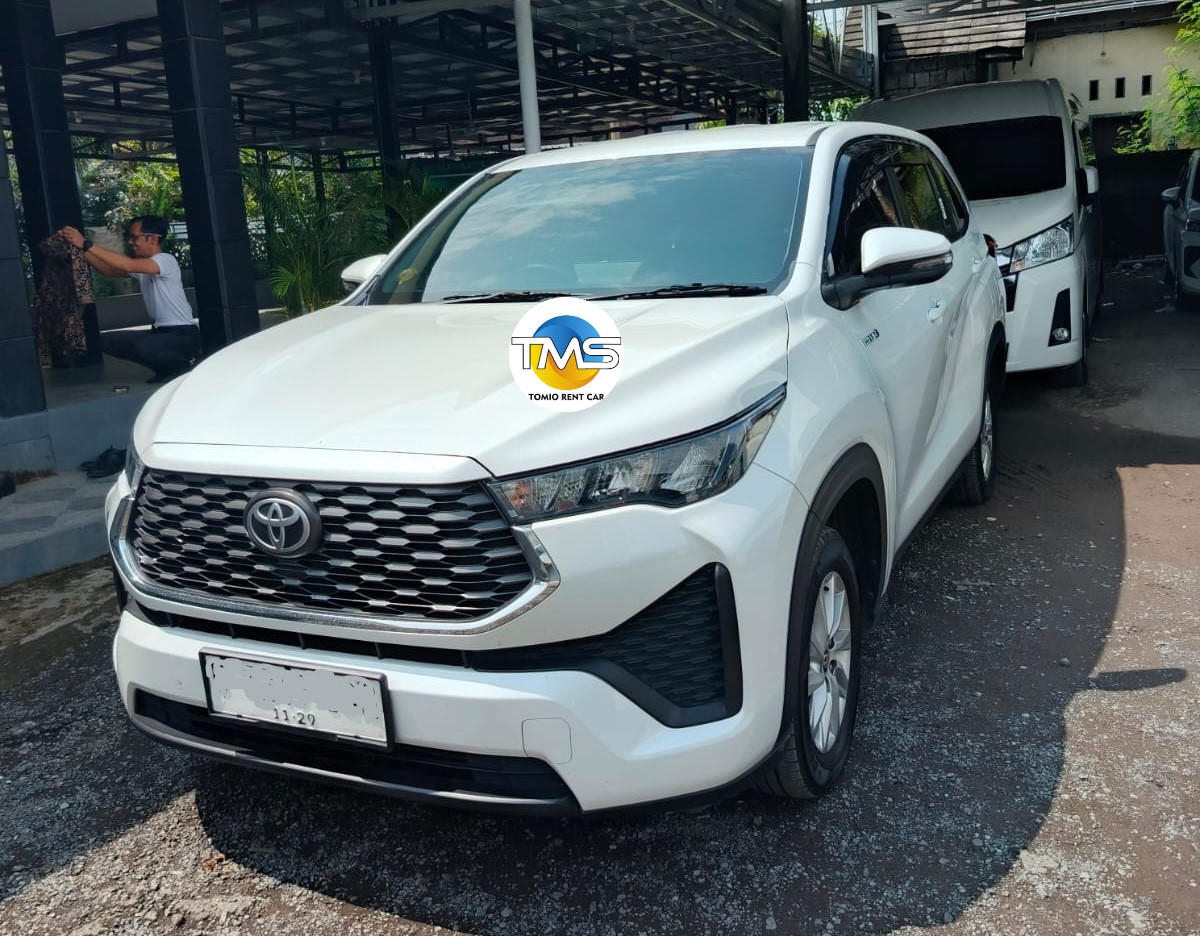Sewa Mobil Innova Cirebon – Reborn & Zenix Terbaru, Nyaman & Elegan