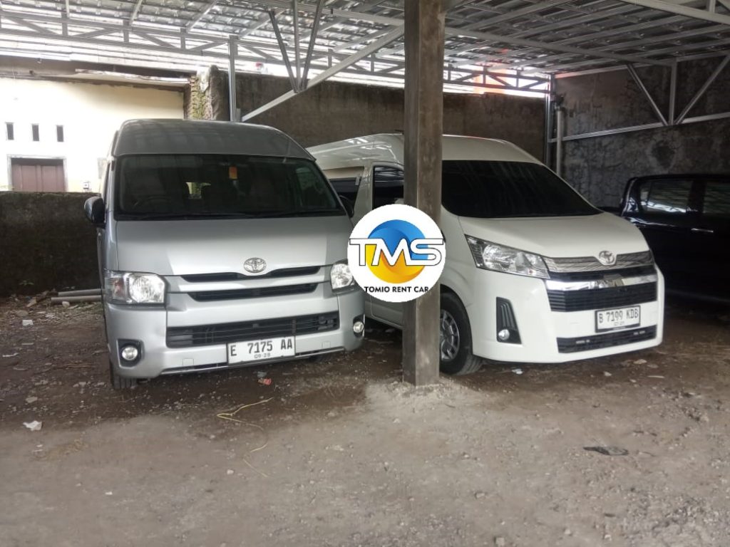 rental mobil hiace di indramayu Sewa Hiace Indramayu dari TomioRent. Kami menyediakan berbagai tipe Hiace untuk kebutuhan Anda, mulai dari Hiace Commuter yang ekonomis, Hiace Premio yang mewah dan nyaman, hingga Hiace Luxury dengan fasilitas premium untuk tamu VIP dan perjalanan khusus.
